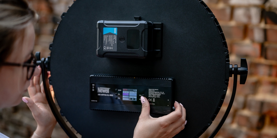 Akumulator Newell BP-190 LCD V-Mount
