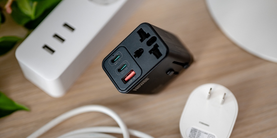 Ładowarka sieciowa Newell GaN travel adapter 65 W