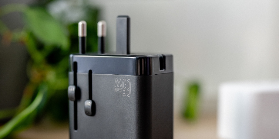 Ładowarka sieciowa Newell GaN travel adapter 65 W
