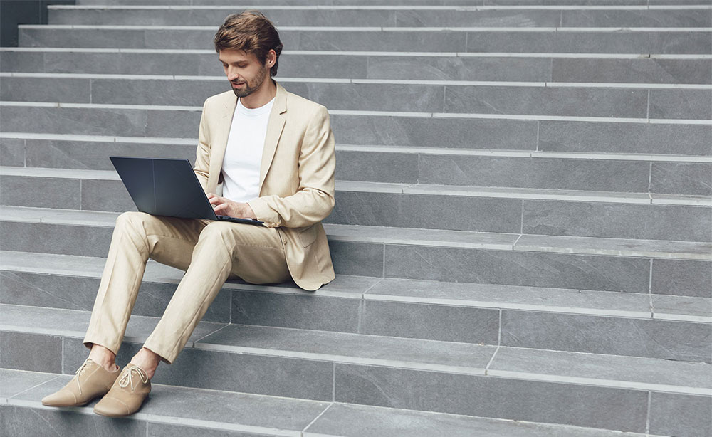 ASUS Zenbook 14 OLED