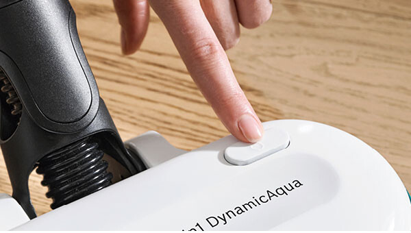 Автоматичне дозування води - постійне просочення швабрних накладок для ефективного миття та видалення плям з підлоги