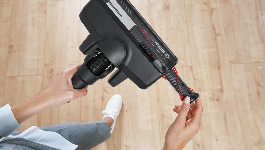 EasyClean Brush – легке і швидке очищення валика електрощітки