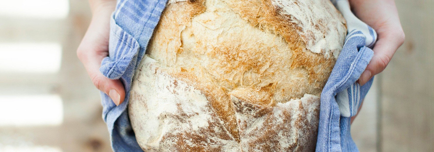 Zaawansowane pieczenie z funkcją parową - idealne dla chleba i mięs