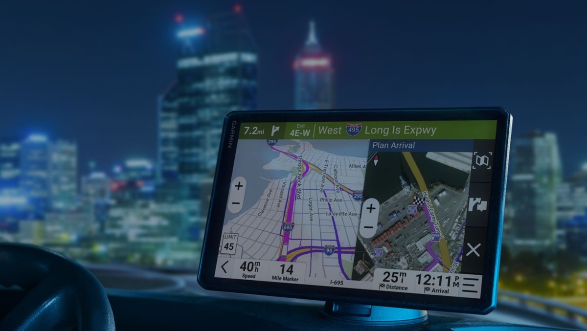zdjęcie nawigacji garmin do ciężarówek dēzl LGV720