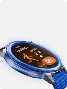 HUAWEI Watch GT Runner 2 із синім чохлом та ремінцем. На екрані відображається застосунок для бігу.