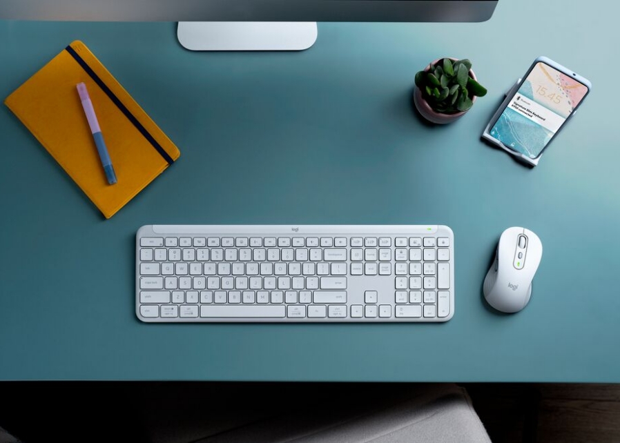 Logitech Signature