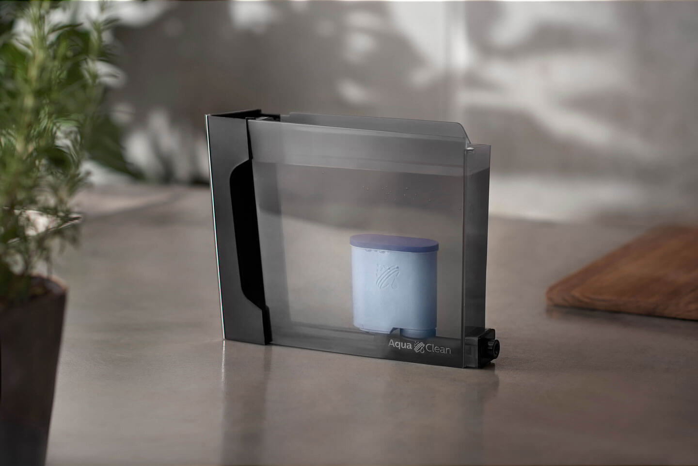 Фільтр AquaClean запобігає відкладенню накипу в кавоварці Фільтр AquaClean запобігає відкладенню накипу в кавоварці
