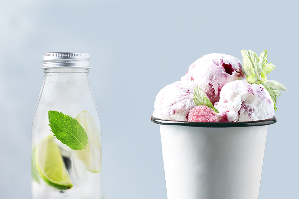Функції швидкого заморожування та миттєвого охолодження проілюстровано фотографією холодного напою та десерту.
