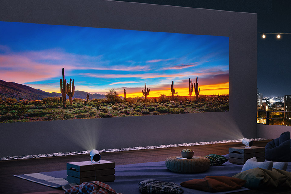 більшого зображення з двох проекторів