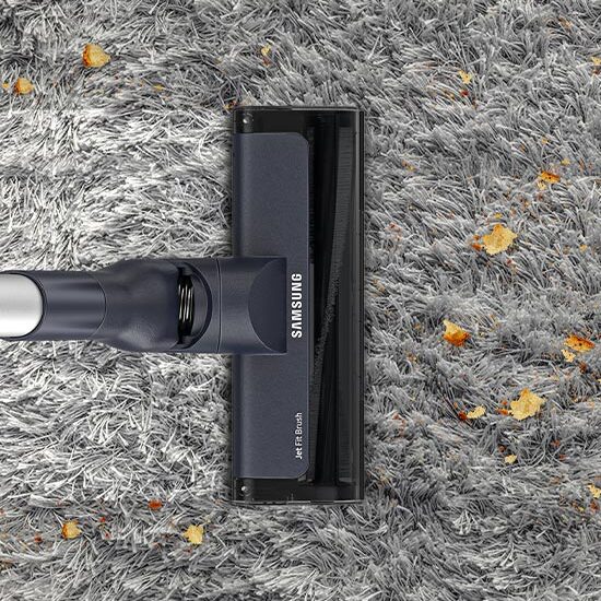 Очищення килима пилососом Jet 65 VS15A60AGR5/GE марки Samsung