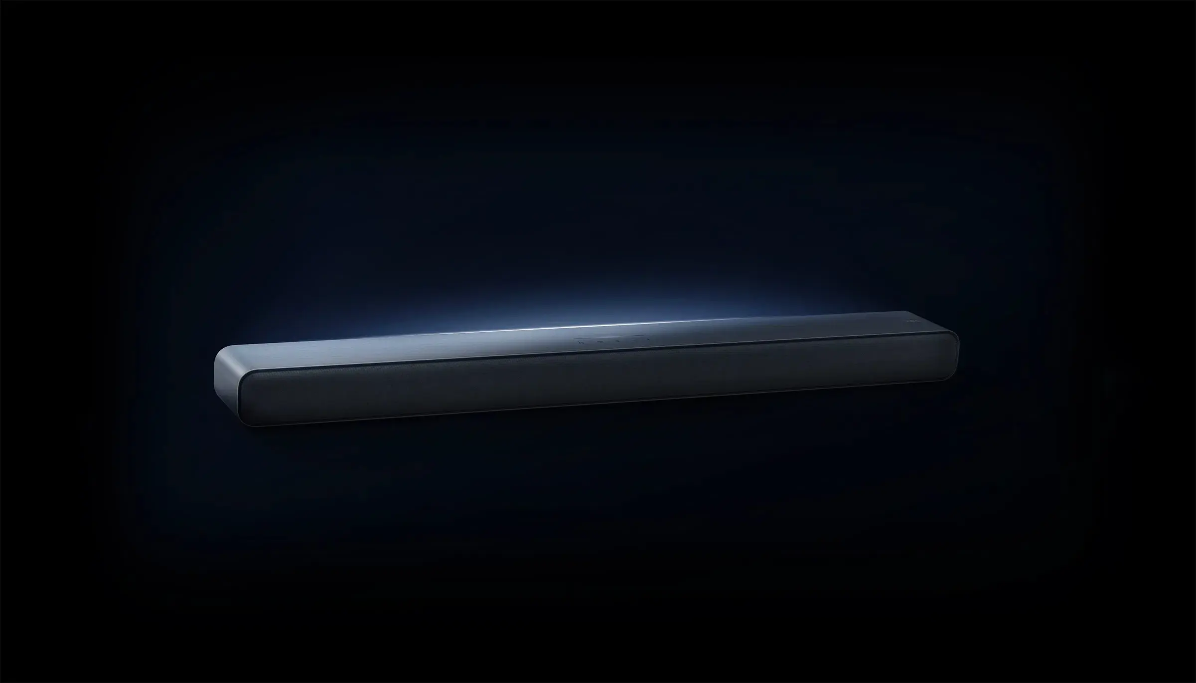 Саундбар TCL S45H на чорному фоні, вид спереду, мінімалістичний дизайн.