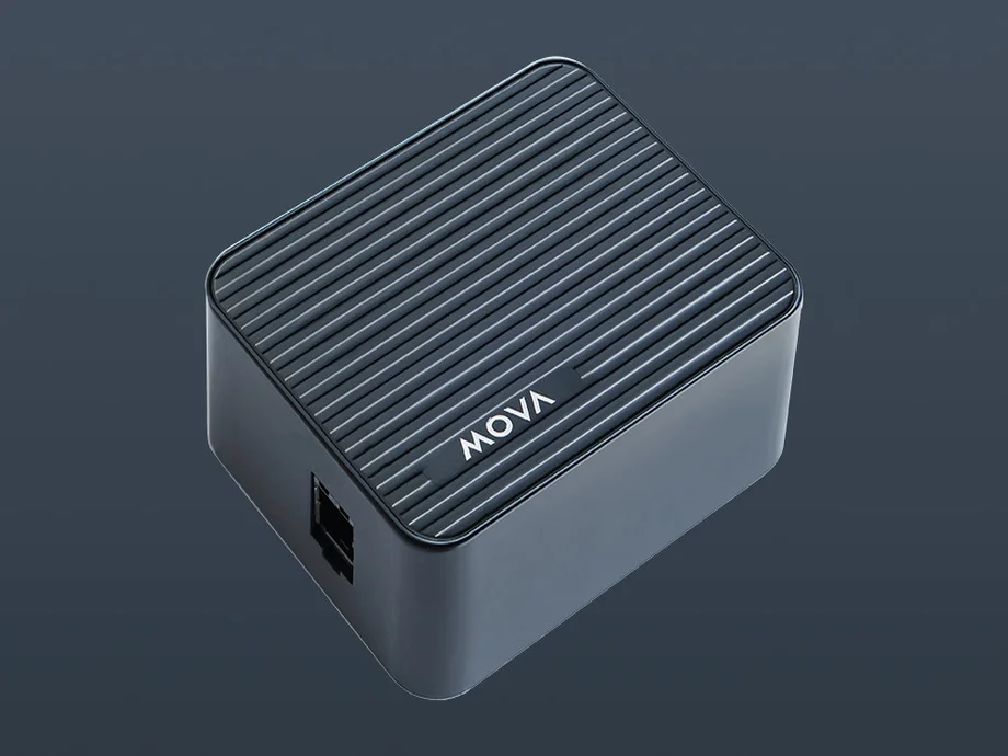 Модуль MOVA Link для роботизованого косіння газонів на темному фоні