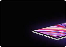 Poczwórne głośniki zapewniające realistyczny dźwięk stereo