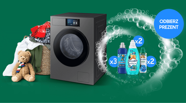 Pralka z koszem ubrań i misiem oraz zestaw środków do prania Coccolino x3, x2, x2 z napisem „Odbierz prezent