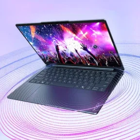 Laptop Lenovo Yoga Slim 7, kolorowy ekran z koncertową sceną i falami dźwięku